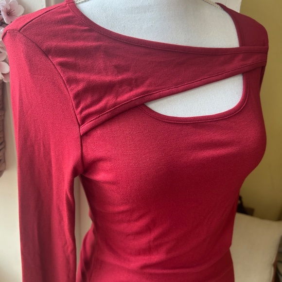 Red Top/Blouse - Picture 9 of 11